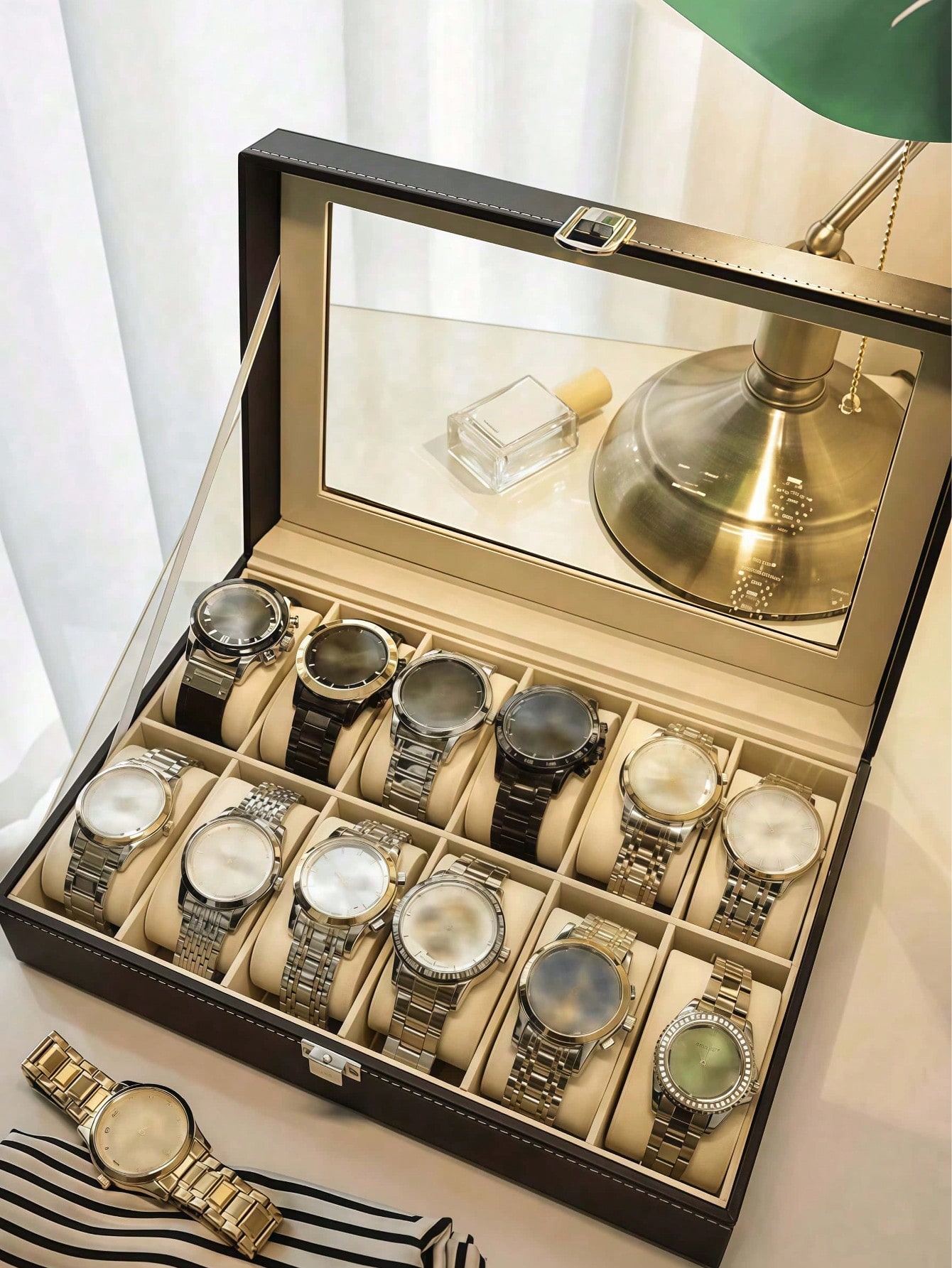 Leather Watch Box with Lock, L - đánh giá và giá Men Accessories Box